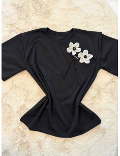 Tricou cu aplicatie din...